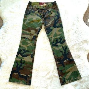 ⚡️Rad & Rare Vintage 90s Distressed Mall Goth Punk Grunge Camo Flare Pants!